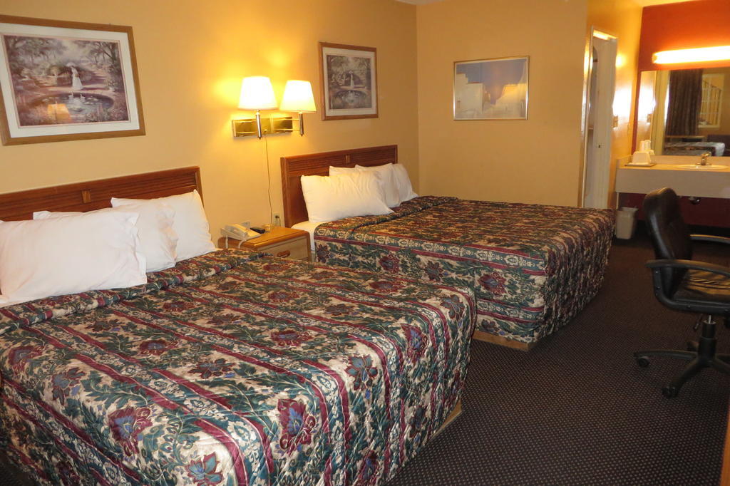 Economy Inn & Suites Joplin Rum bild