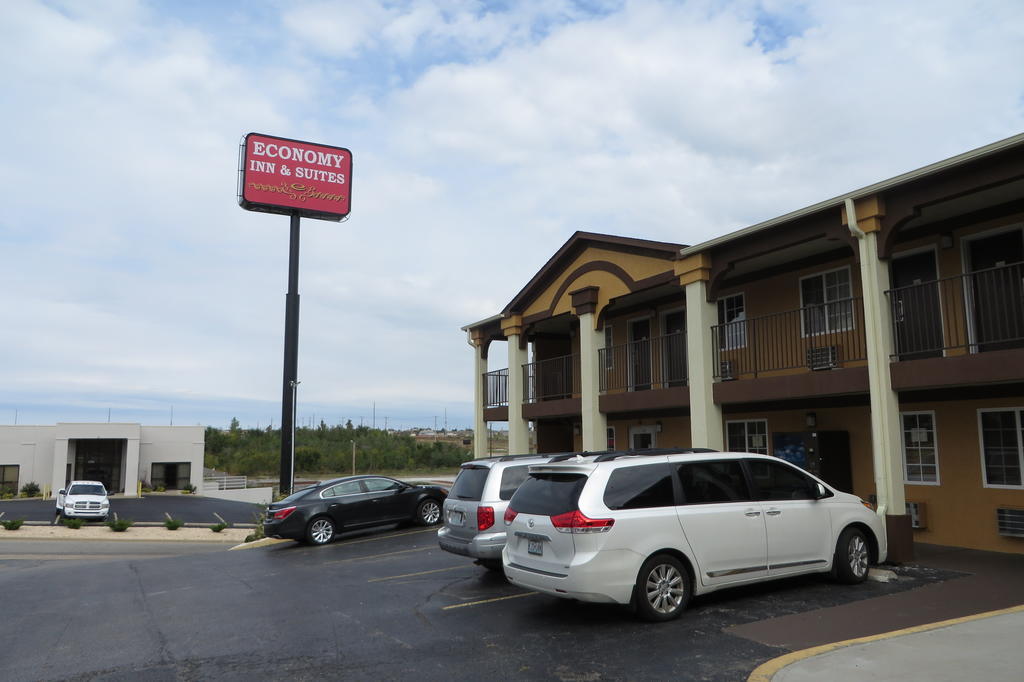 Economy Inn & Suites Joplin Exteriör bild